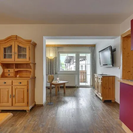 Spacious Flat Fuegenerhof Holiday home