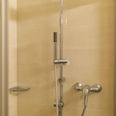 Spacious Flat Fuegenerhof * 菲根