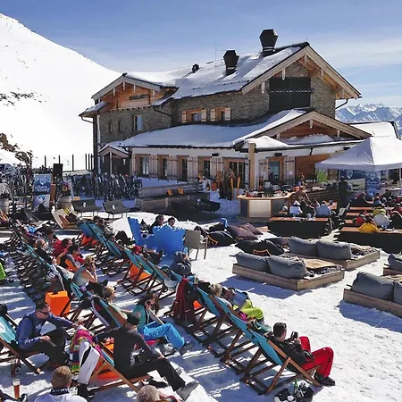 In Zillertal Near Spieljochbahn * フューゲン